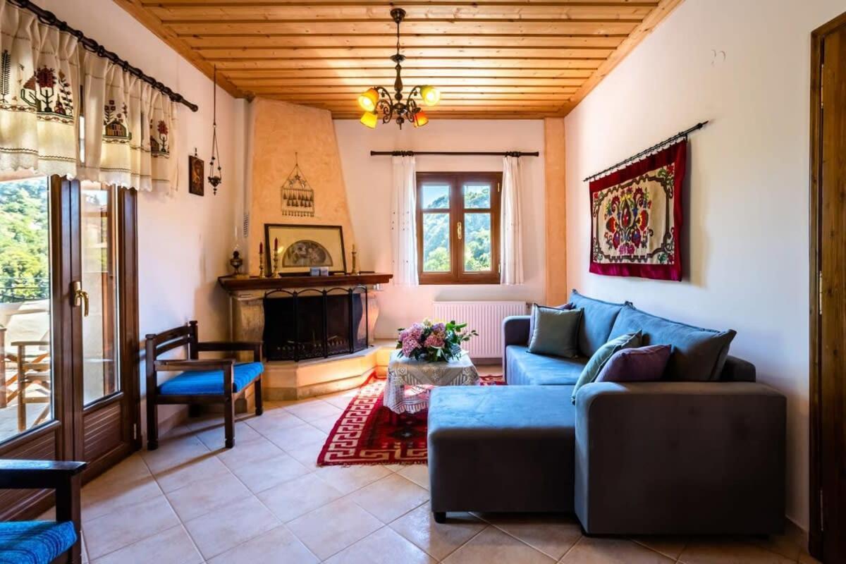 Stemnitsa Stone Residence - Comfy Mountain Getaway المظهر الخارجي الصورة